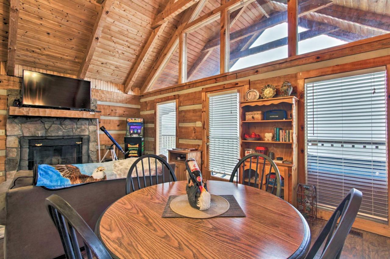 Sevierville Cabin With Private Hot Tub And Fireplace! Exteriér fotografie